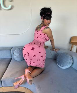 Cardi B feet photo thumbnail