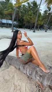 Cardi B feet photo 9