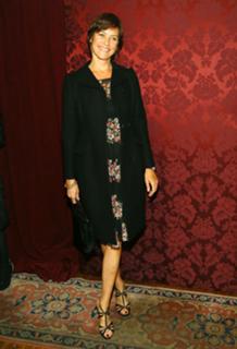 Carey Lowell feet photo thumbnail