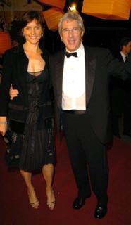 Carey Lowell feet photo thumbnail