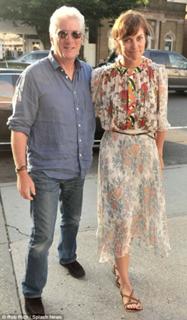 Carey Lowell feet photo thumbnail