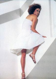 Carey Lowell feet photo thumbnail