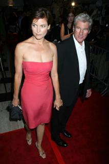 Carey Lowell feet photo thumbnail
