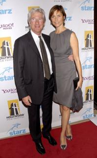 Carey Lowell feet photo thumbnail