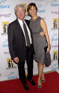 Carey Lowell feet photo thumbnail