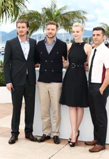 Carey Mulligan feet photo thumbnail