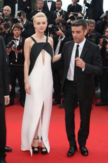 Carey Mulligan feet photo thumbnail
