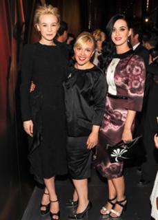 Carey Mulligan feet photo thumbnail