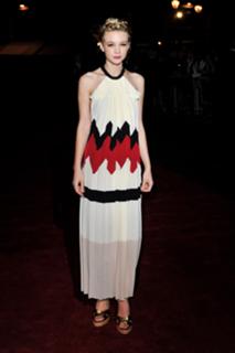 Carey Mulligan feet photo thumbnail