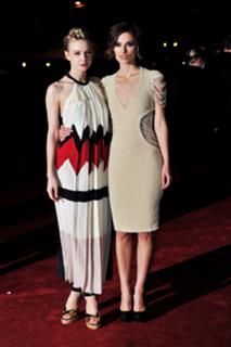 Carey Mulligan feet photo thumbnail