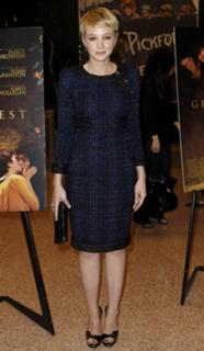 Carey Mulligan feet photo thumbnail