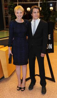 Carey Mulligan feet photo thumbnail
