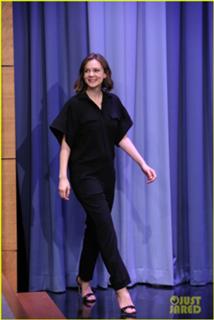 Carey Mulligan feet photo thumbnail