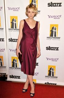 Carey Mulligan feet photo thumbnail