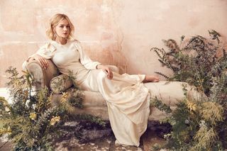 Carey Mulligan feet photo thumbnail