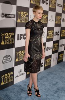 Carey Mulligan feet photo thumbnail