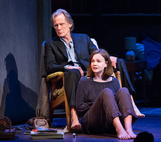 Carey Mulligan feet photo thumbnail