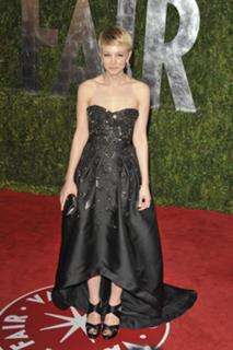 Carey Mulligan feet photo thumbnail