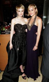 Carey Mulligan feet photo thumbnail
