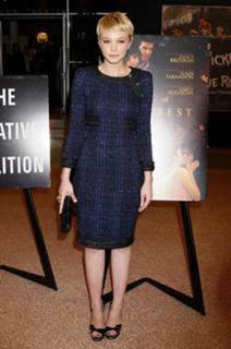 Carey Mulligan feet photo thumbnail
