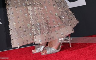 Carey Mulligan feet photo thumbnail