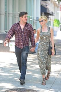 Carey Mulligan feet photo thumbnail