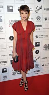 Carey Mulligan feet photo thumbnail