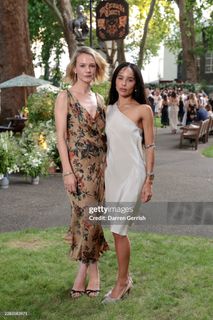Carey Mulligan feet photo 4