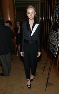 Carey Mulligan feet photo thumbnail