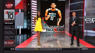 Cari Champion feet photo thumbnail