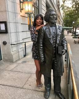 Cari Champion feet photo thumbnail