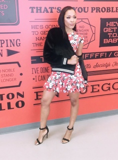 Cari Champion feet photo thumbnail