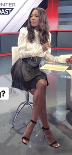 Cari Champion feet photo thumbnail