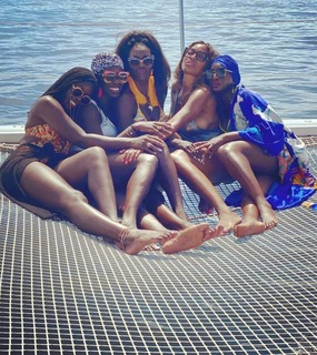 Cari Champion feet photo thumbnail