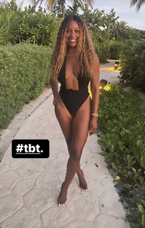 Cari Champion feet photo thumbnail