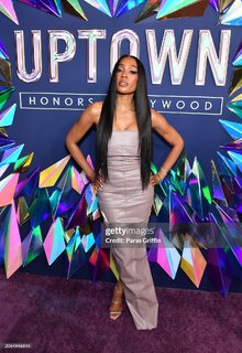 Cari Champion feet photo thumbnail