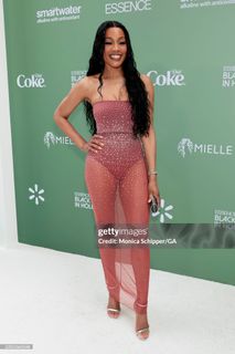 Cari Champion feet photo thumbnail