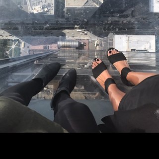 CariDee English feet photo 2