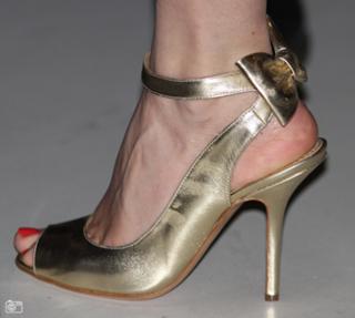 Carice van Houten feet photo thumbnail
