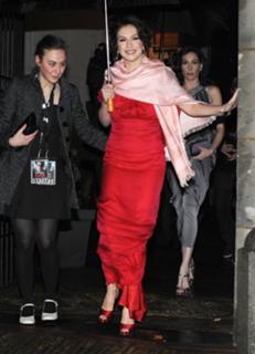 Carice van Houten feet photo thumbnail