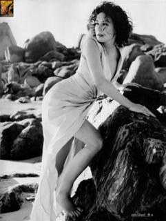 Carice van Houten feet photo thumbnail
