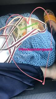 Carice van Houten feet photo thumbnail