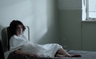 Carice van Houten feet photo thumbnail