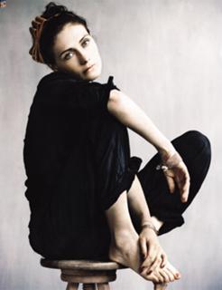 Carice van Houten feet photo thumbnail