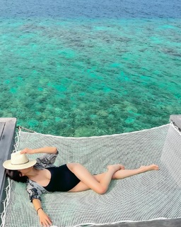 Carina Lau feet photo 10