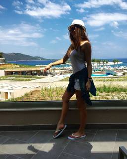Carina Zavline feet photo 3
