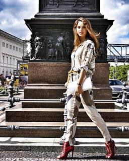 Carina Zavline feet photo 9