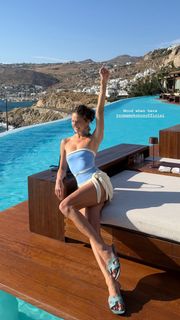 Carina Zavline feet photo 3