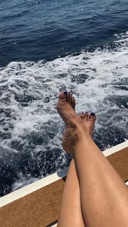 Carine Galli feet photo 12