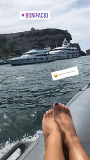 Carine Galli feet photo 10
